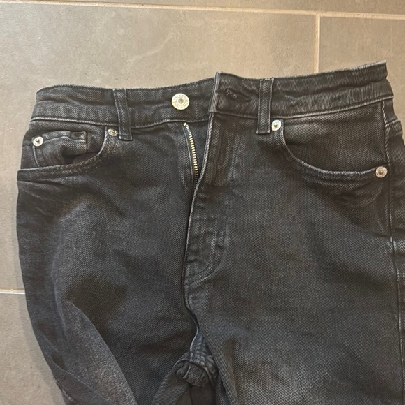 Zara Black Straight Leg Jeans Modern Style - Picture 3 of 4
